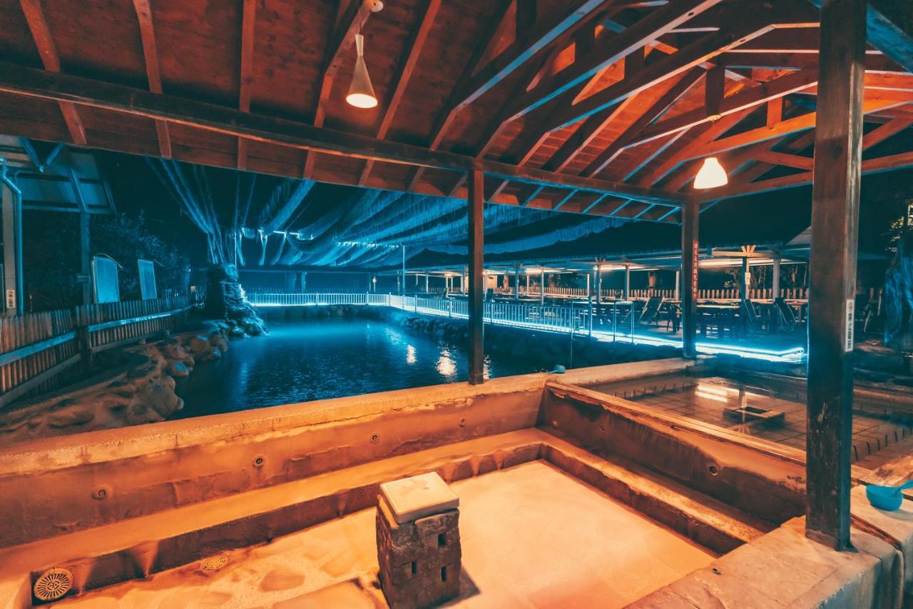 Cdr Hotspring Resort Liugui Exteriör bild