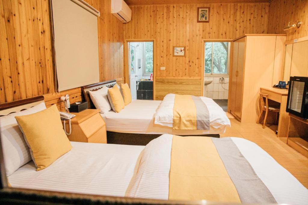 Cdr Hotspring Resort Liugui Exteriör bild