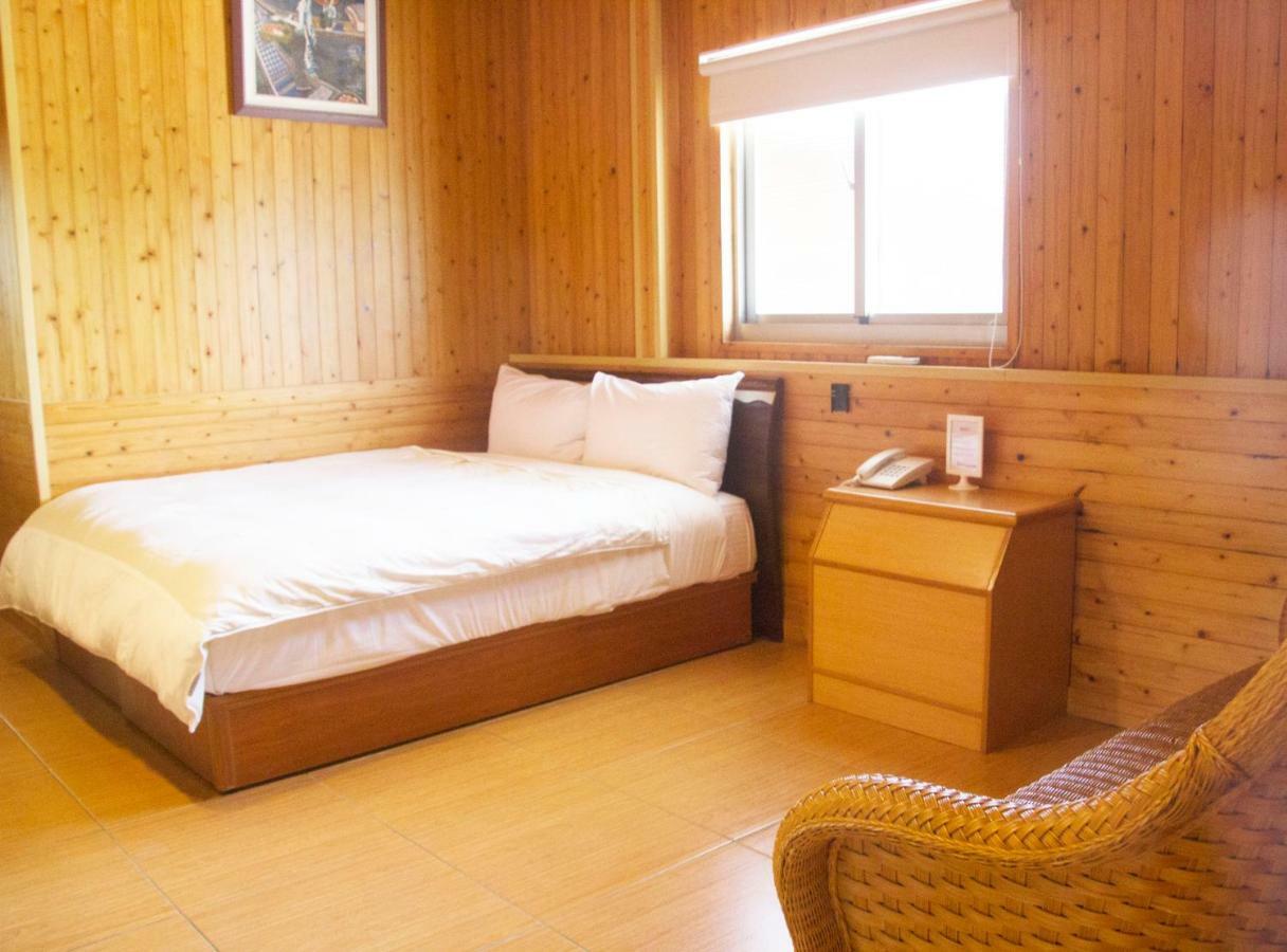 Cdr Hotspring Resort Liugui Exteriör bild